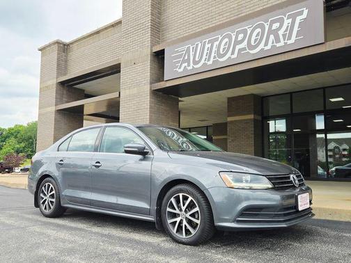 Platinum Gray Metallic 2017 Volkswagen Jetta 1.4T SE