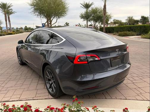 2020 Tesla Model 3 Standard Range Plus