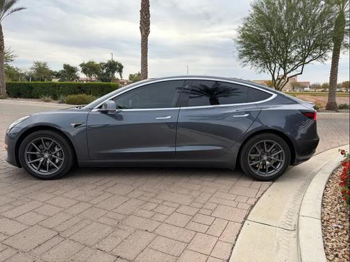 2020 Tesla Model 3 Standard Range Plus