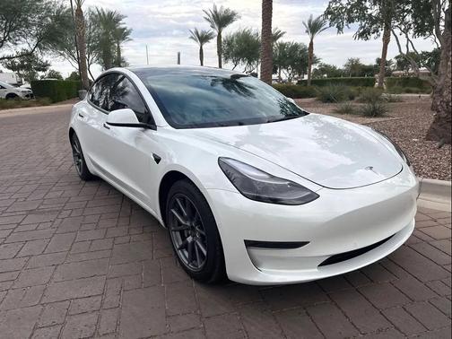 2022 Tesla Model 3 Standard Range