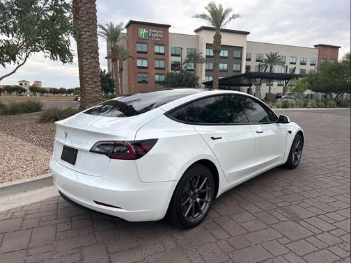 2022 Tesla Model 3 Standard Range