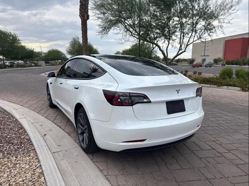 2022 Tesla Model 3 Standard Range
