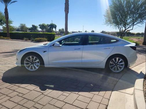 2020 Tesla Model 3 Standard Range Plus