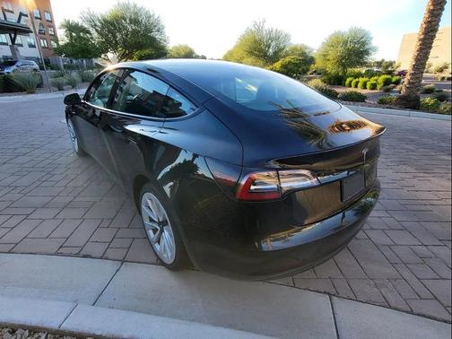 2022 Tesla Model 3 Standard Range