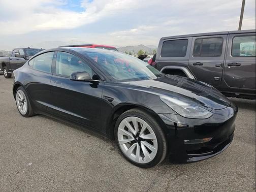 2022 Tesla Model 3 Standard Range