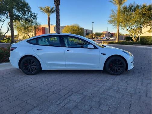 2022 Tesla Model 3 Standard Range