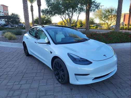 2022 Tesla Model 3 Standard Range
