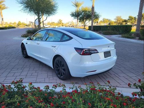 2022 Tesla Model 3 Standard Range