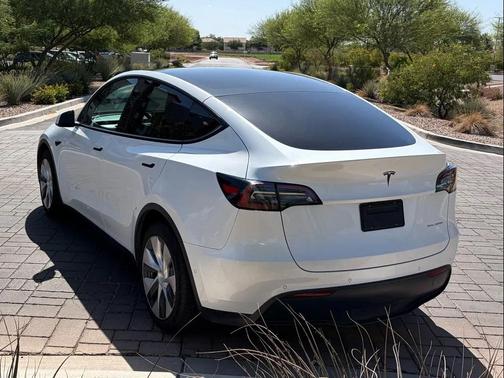 Pearl White Multi-Coat 2021 Tesla Model Y Long Range Dual Motor All-Wheel Drive