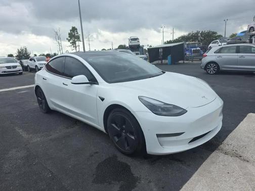 2021 Tesla Model 3 Standard Range Plus
