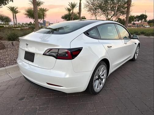 2021 Tesla Model 3 Standard Range Plus