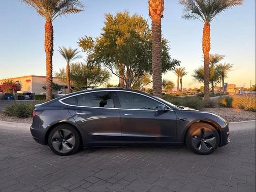 2019 Tesla Model 3 Standard Range Plus