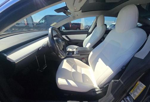 2019 Tesla Model 3 Standard Range Plus