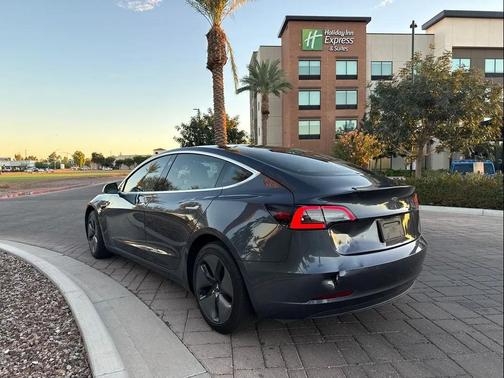 2019 Tesla Model 3 Standard Range Plus