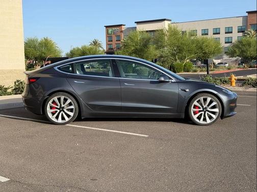 Silver 2018 Tesla Model 3 Performance