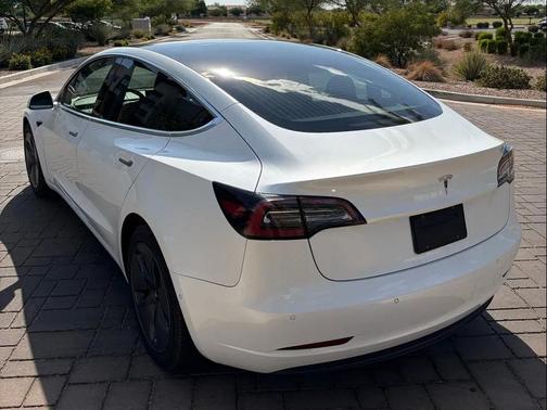 Pearl White Multi-Coat 2019 Tesla Model 3 Standard Range Plus