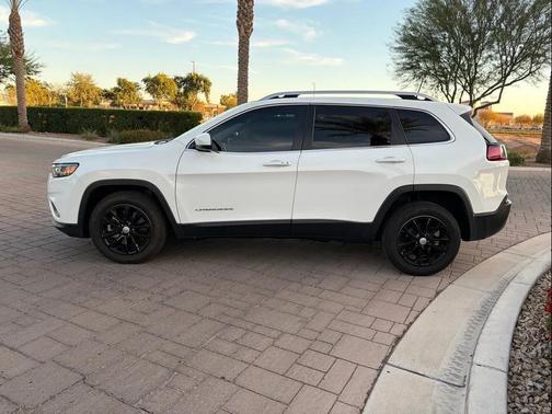 2021 Jeep Cherokee Latitude Plus