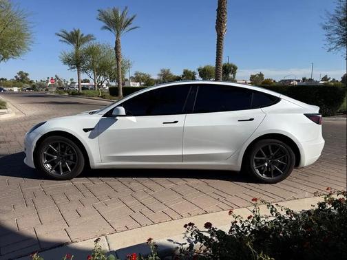 2022 Tesla Model 3 Long Range