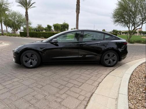 Solid Black 2022 Tesla Model 3 Standard Range