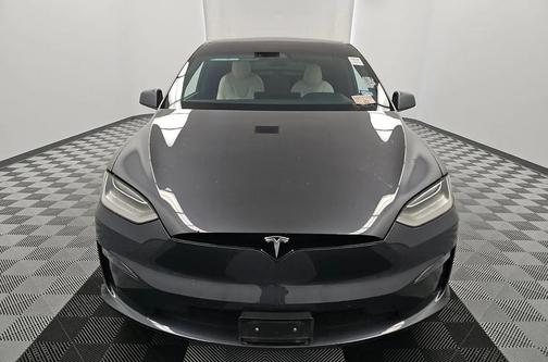 Silver 2022 Tesla Model X Dual Motor All-Wheel Drive