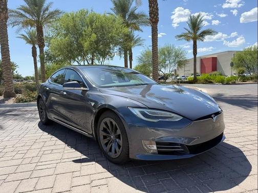 Midnight Silver Metallic 2019 Tesla Model S 75D