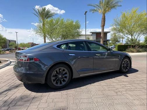 Midnight Silver Metallic 2019 Tesla Model S 75D