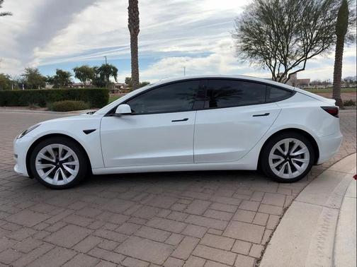 2022 Tesla Model 3 Long Range