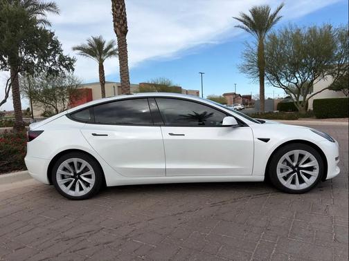 2022 Tesla Model 3 Long Range