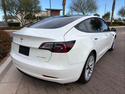 2022 Tesla Model 3 Long Range