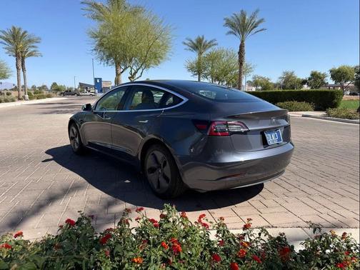 2019 Tesla Model 3 Standard Range Plus