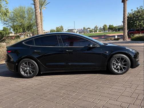 Black 2018 Tesla Model 3 Mid Range