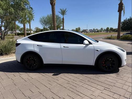 2021 Tesla Model Y Long Range Dual Motor All-Wheel Drive
