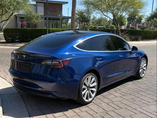 Deep Blue Metallic 2019 Tesla Model 3 Standard Range