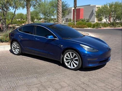 Deep Blue Metallic 2019 Tesla Model 3 Standard Range