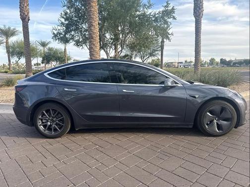 2020 Tesla Model 3 Standard Range Plus