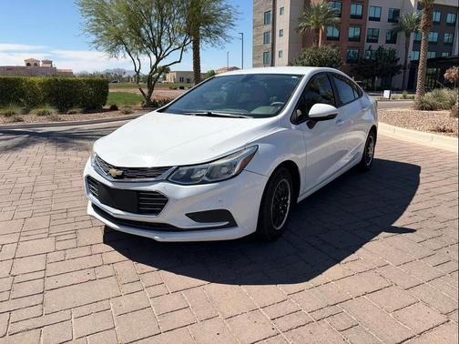 Summit White 2017 Chevrolet Cruze LS