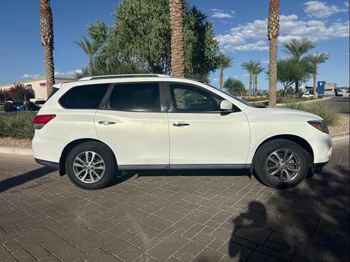 2013 Nissan Pathfinder SV