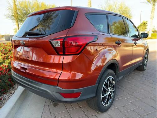 2019 Ford Escape S