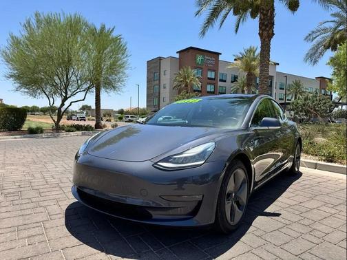 Silver 2018 Tesla Model 3 Long Range