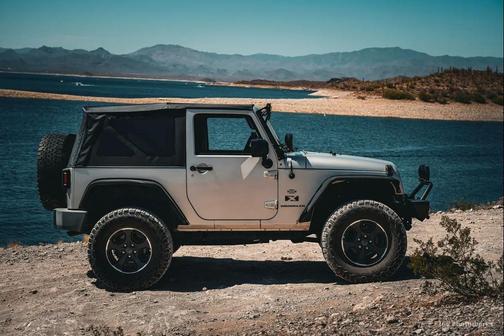 Silver 2007 Jeep Wrangler X