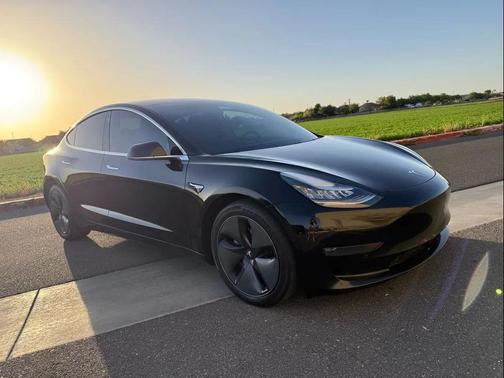 2019 Tesla Model 3 Standard Range Plus