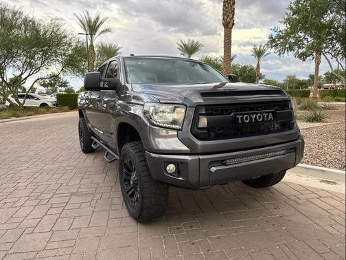 2015 Toyota Tundra SR5