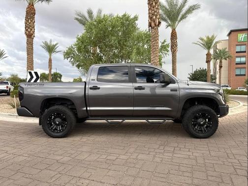2015 Toyota Tundra SR5