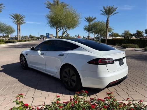 2022 Tesla Model S Dual Motor All-Wheel Drive