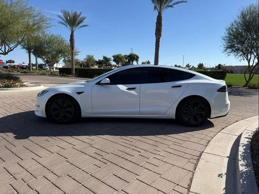 2022 Tesla Model S Dual Motor All-Wheel Drive