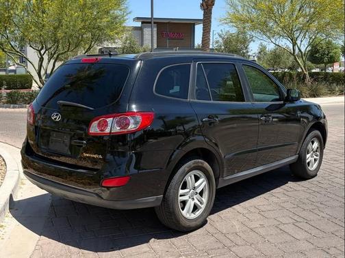 Phantom Black Metallic 2011 Hyundai SANTA FE GLS