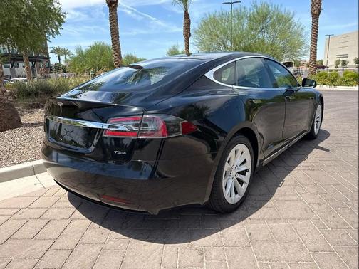 2018 Tesla Model S 75D