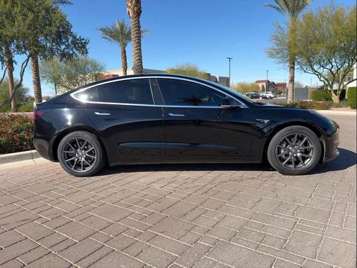 2018 Tesla Model 3 Mid Range
