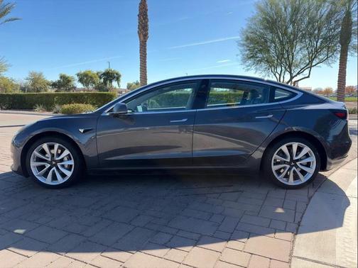 2018 Tesla Model 3 Mid Range