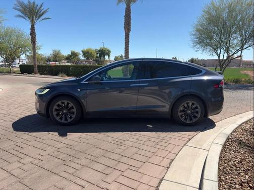 2018 Tesla Model X 75D